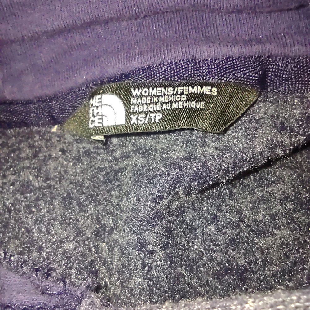 Xs women's North Face Hoodie - Picture 8 of 10